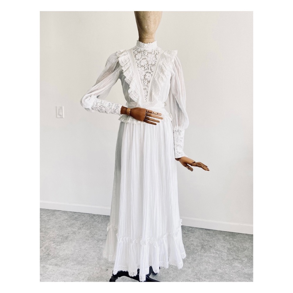 GUNNE SAX Wedding Gown
